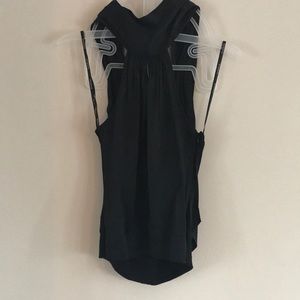 Bebe super cute silky top